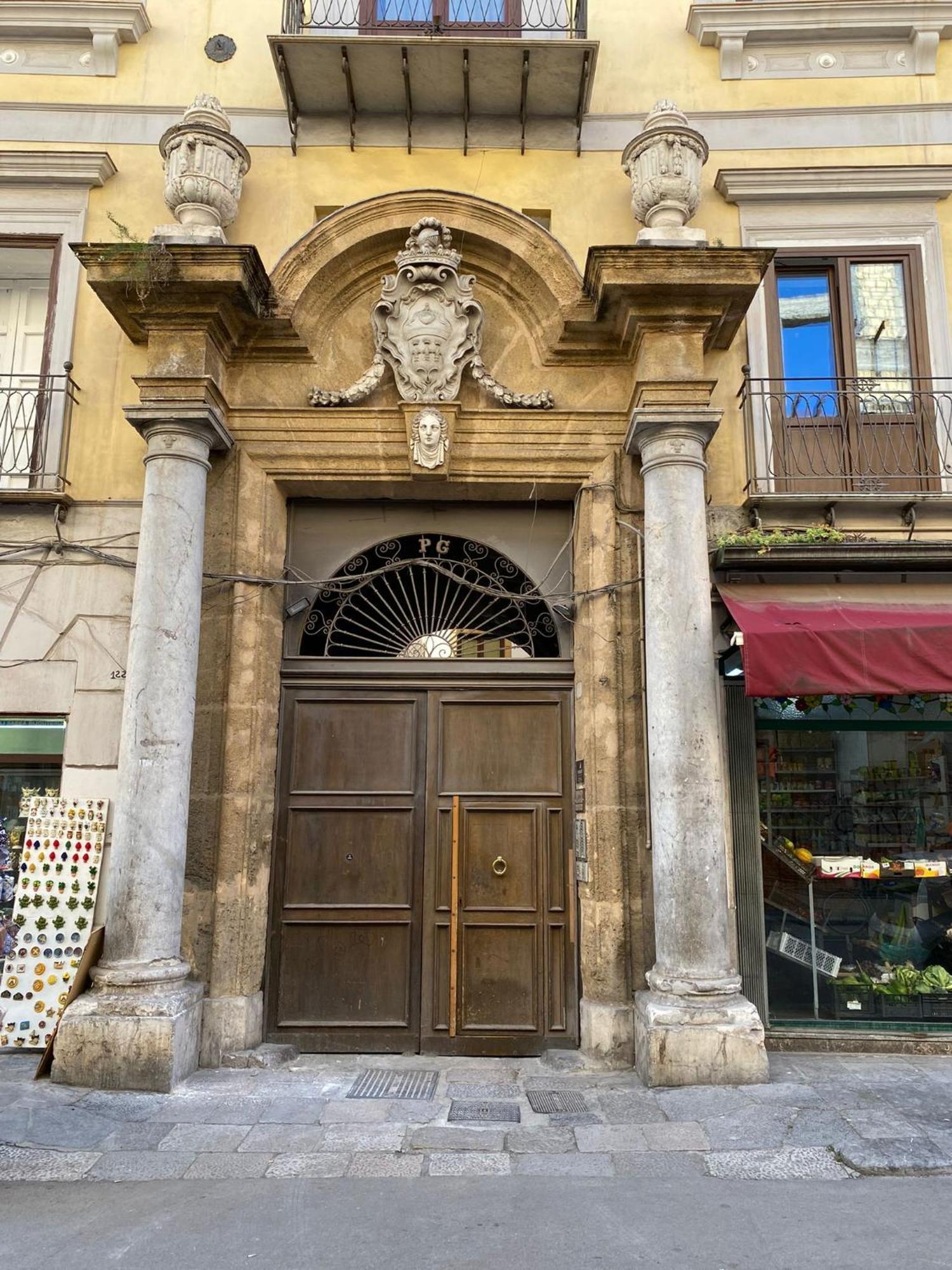 Pia'S Home In Pieno Centro Storico Palermo Exterior foto